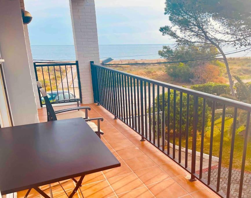 Apartamento En Primera Linea De Playa Dénia Exterior foto